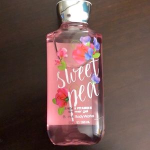 Bath & Body Works Sweet Pea Shower Gel & Loofah